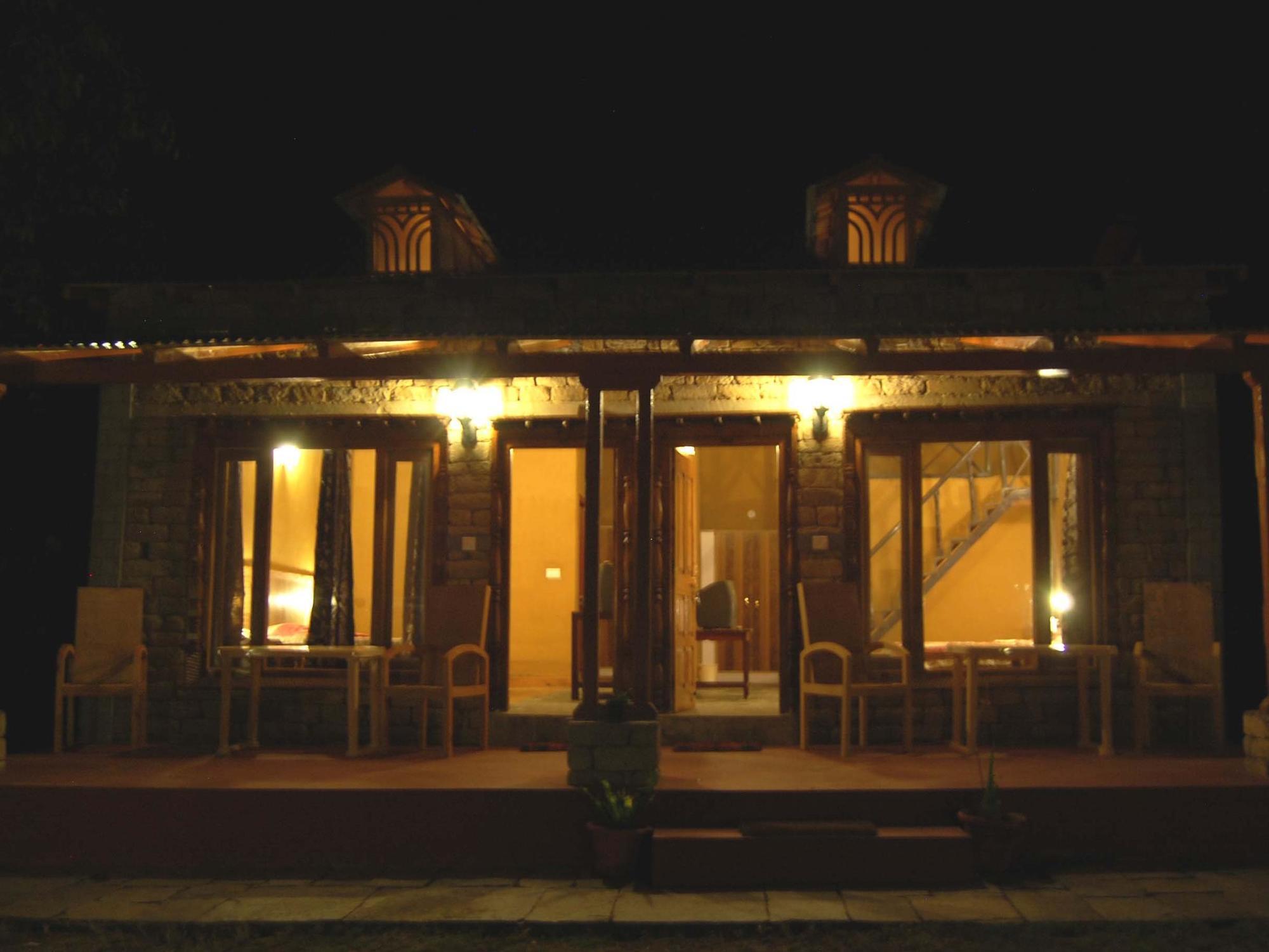 Chevron Mountain Villa Kausani Esterno foto